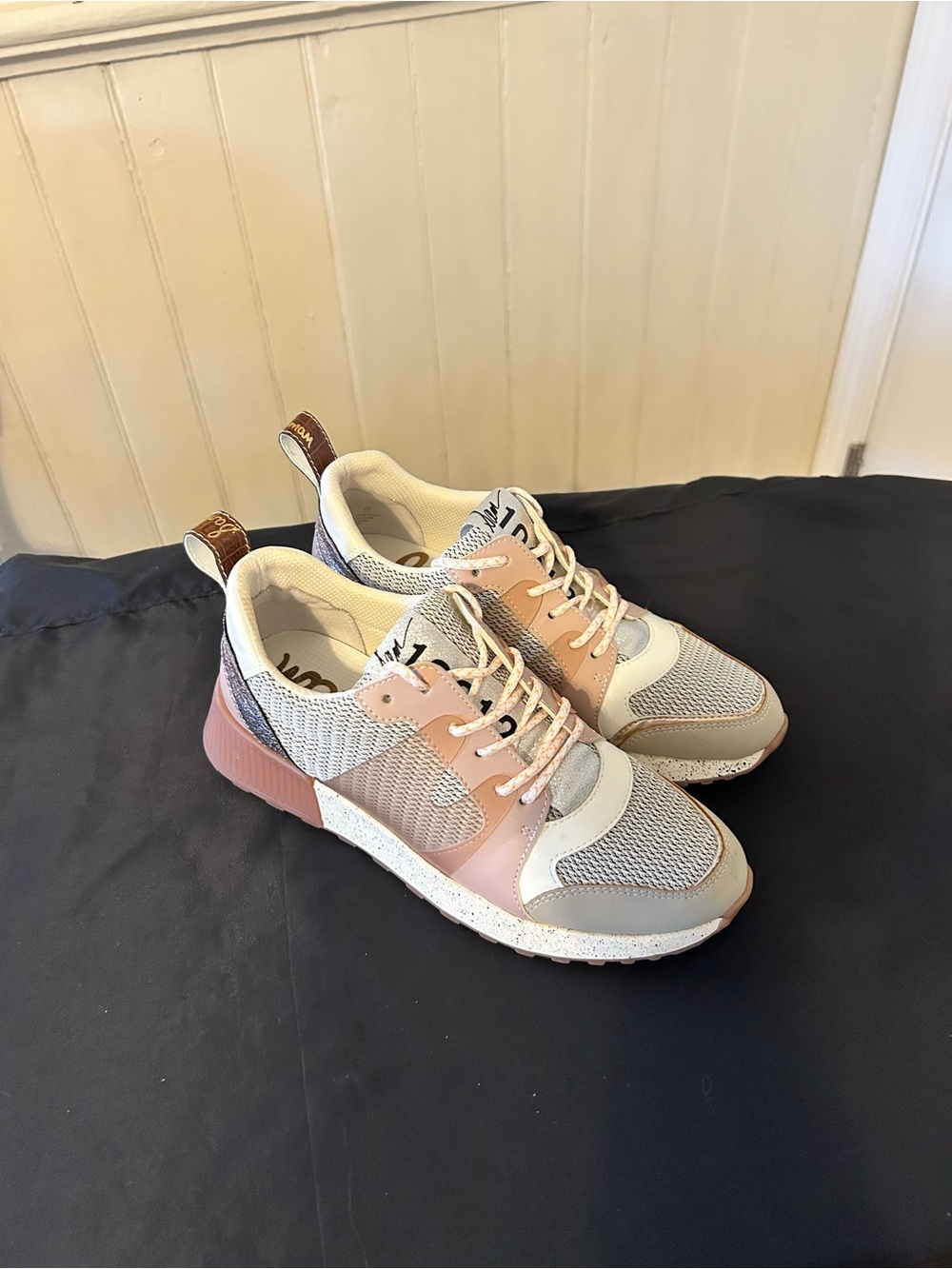 Sam Edelman Darsie Mixed Media Sneakers Pink Beige Size 7.5 NWOT
